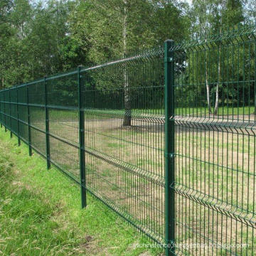 Rodent proof curved motor way Green PVC Coated Galvanized Welded Wire Mesh 3D Triangle Bend folding Fencing